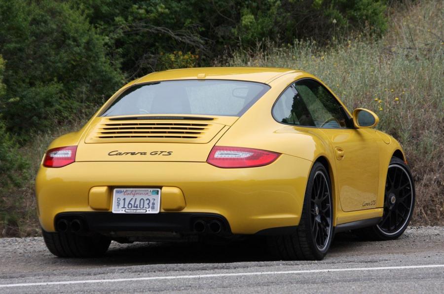  Porsche 911 GTS 2011 года  (фото 22 из 44)